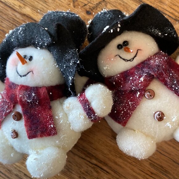 Four Cute Felt Stuffed Handmade Snowman Ornaments - Picture 10 of 13